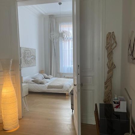 Apartment In Trendy Chatelain Center Brussels Area Little Garden Internet Wifi Esterno foto